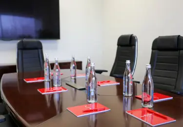 Переговорная комната в гостинице «Альфа» Измайлово (м. Партизанская), Москва - забронировать онлайн номера Переговорная комната — 24 м² в гостинице «Альфа» Измайлово (м. Партизанская). Фото номера