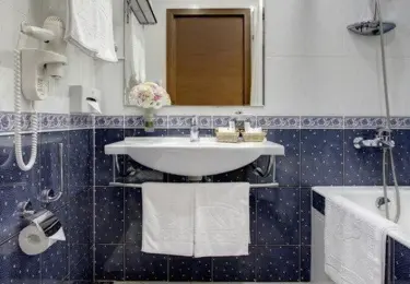Номер Стандарт Плюс в гостинице «Альфа» Измайлово (м. Партизанская), Москва - забронировать онлайн номера Стандарт Плюс — 21 м² в гостинице «Альфа» Измайлово (м. Партизанская). Фото номера