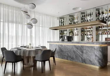 Зал «Панно» в гостинице «Альфа» Измайлово (м. Партизанская), Москва - забронировать онлайн номера Зал «Панно» — 130 м² в гостинице «Альфа» Измайлово (м. Партизанская). Фото номера