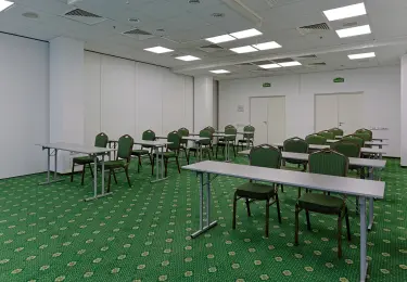 Конференц-зал 3 «Динамо» в гостинице «Альфа» Измайлово (м. Партизанская), Москва - забронировать онлайн номера Зал 3 «Динамо» — 91 м² в гостинице «Альфа» Измайлово (м. Партизанская). Фото номера