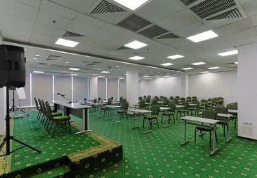 Конференц-зал 1 «Измайлово» в гостинице «Альфа» Измайлово (м. Партизанская), Москва - забронировать онлайн номера Зал 1 «Измайлово» — 165 м² в гостинице «Альфа» Измайлово (м. Партизанская). Фото номера